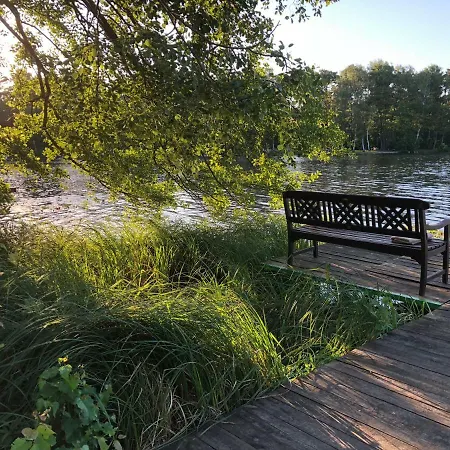 Semesterbostad Seeidyll Prieros